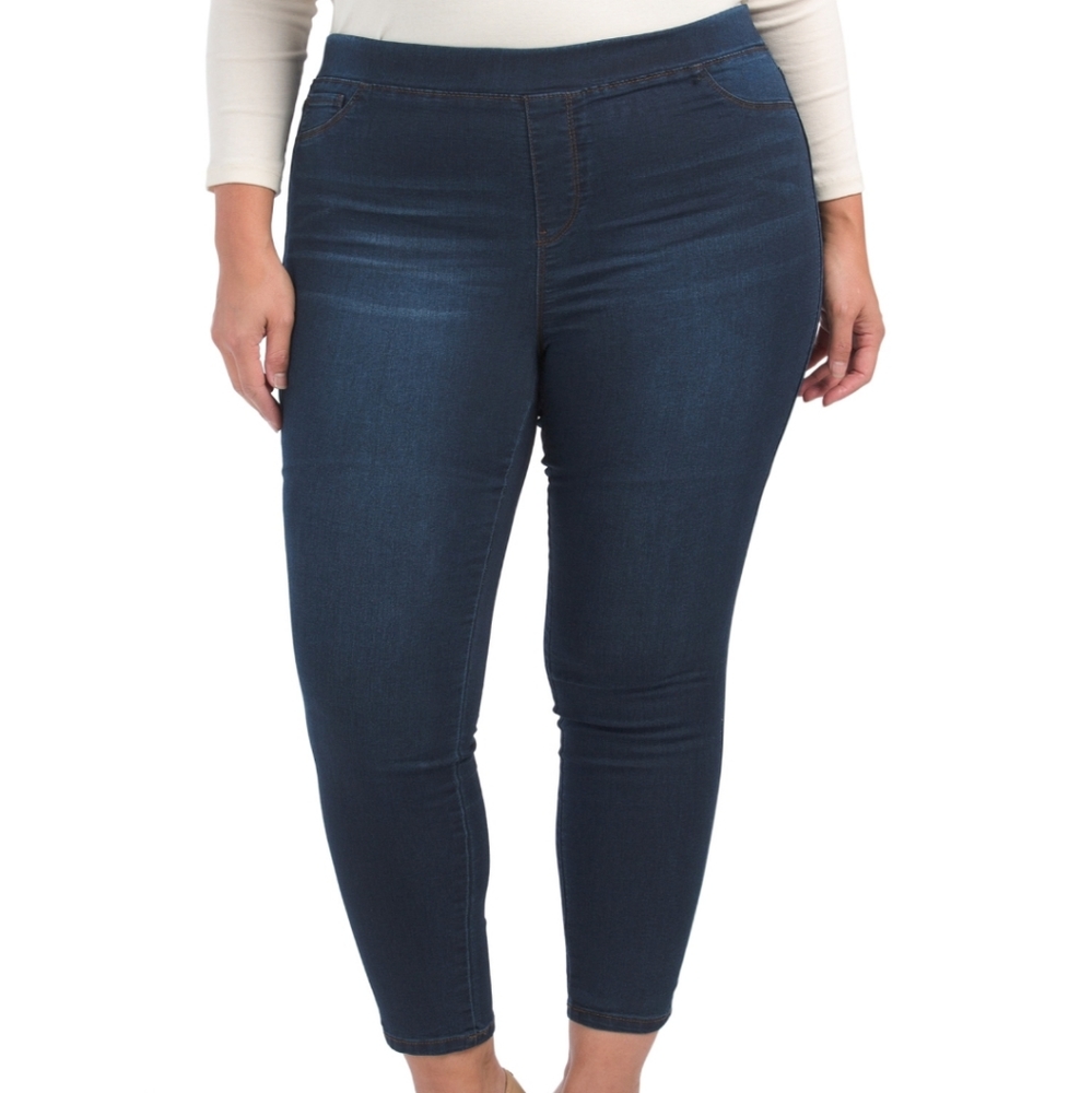 Nwt plus size pull on Royalty stretch denim jeans